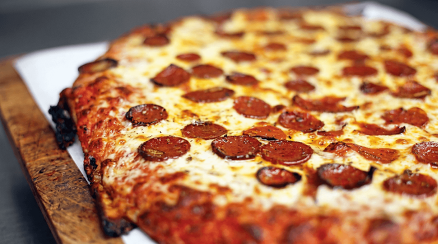 Party Pizza (30 Slices).